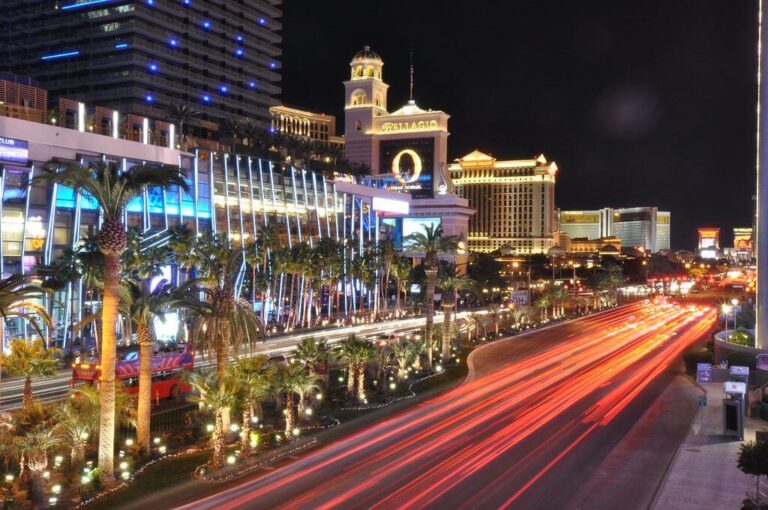 Gatorna-i-staden-där-ett-nytt-F1-race-i-Las-Vegas-kommer-annordnasF1-race