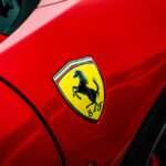 Market-av-Ferrari-som-ar-ett-av-de-mest-klassiska-av-arets-tio-formel-1-stall