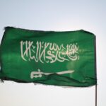 Saudiarabiens-flagga-vajar-inför-Saudiarabiens-GP-2022