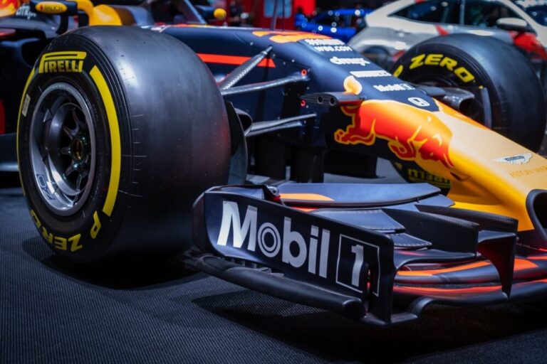 Red-bull-bil