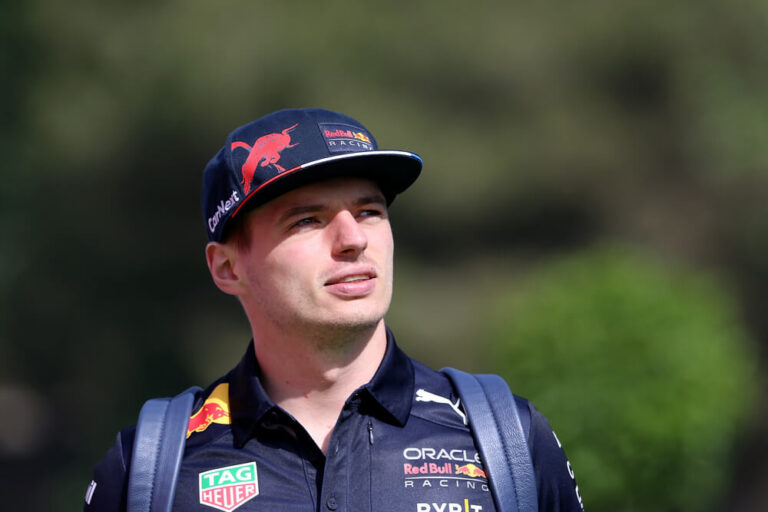 Max-Verstappen-tvåfaldig-världsmästare